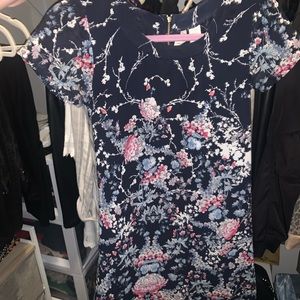 Floral shift dress